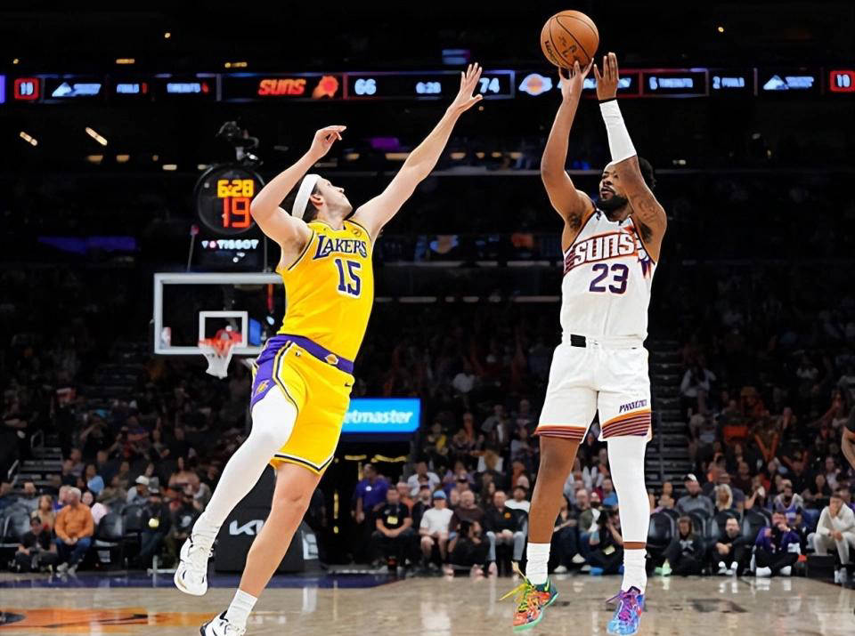 今晚菲尼克斯太阳备战亚冠，战术微调细节曝光，悬念犹存，年轻球员得到机会(雷奥尼克斯开局收服超兽)